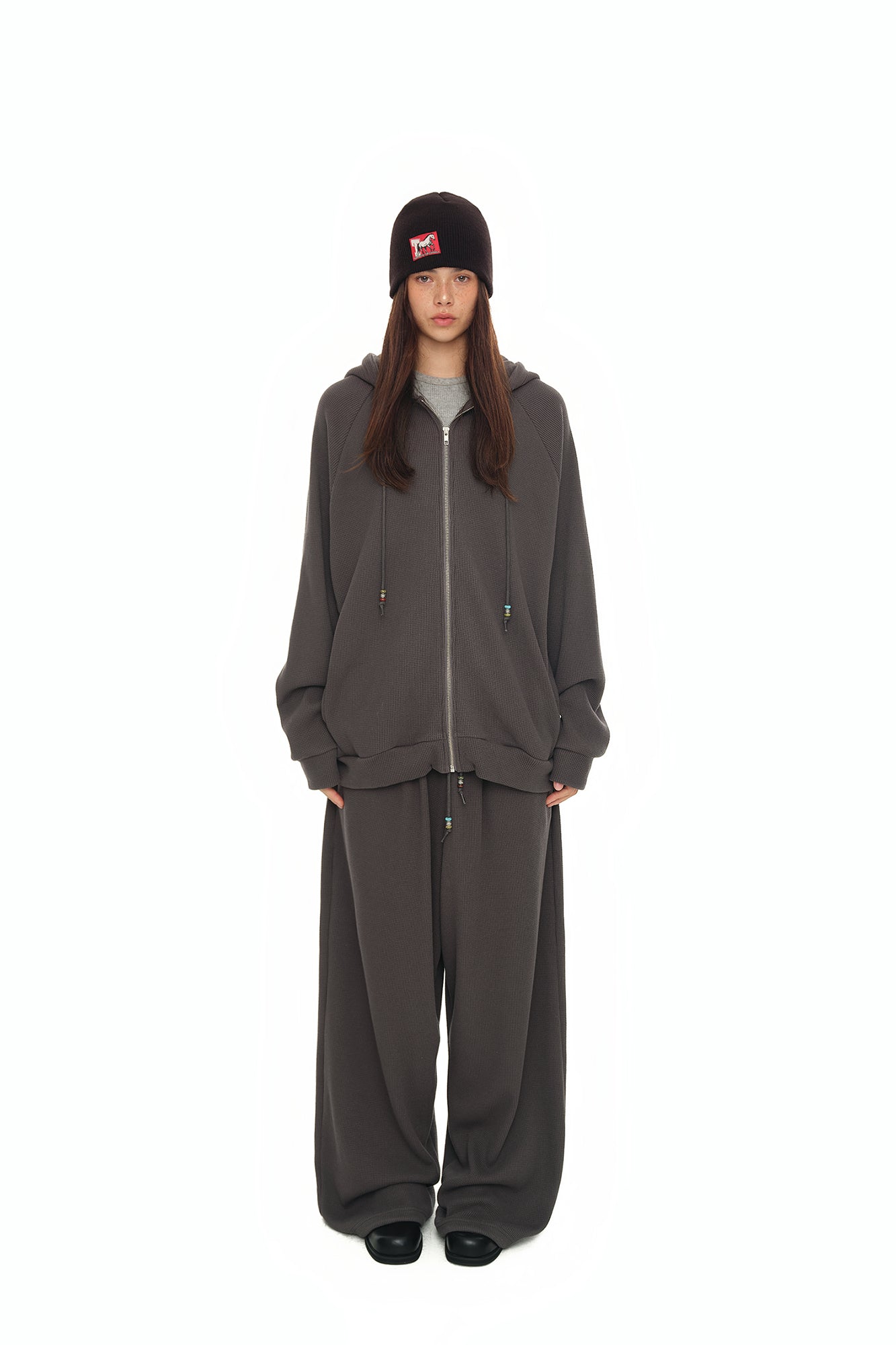 WESTERN BEAD WAFFLE ZIP-UP HOODIE (CHARCOAL)