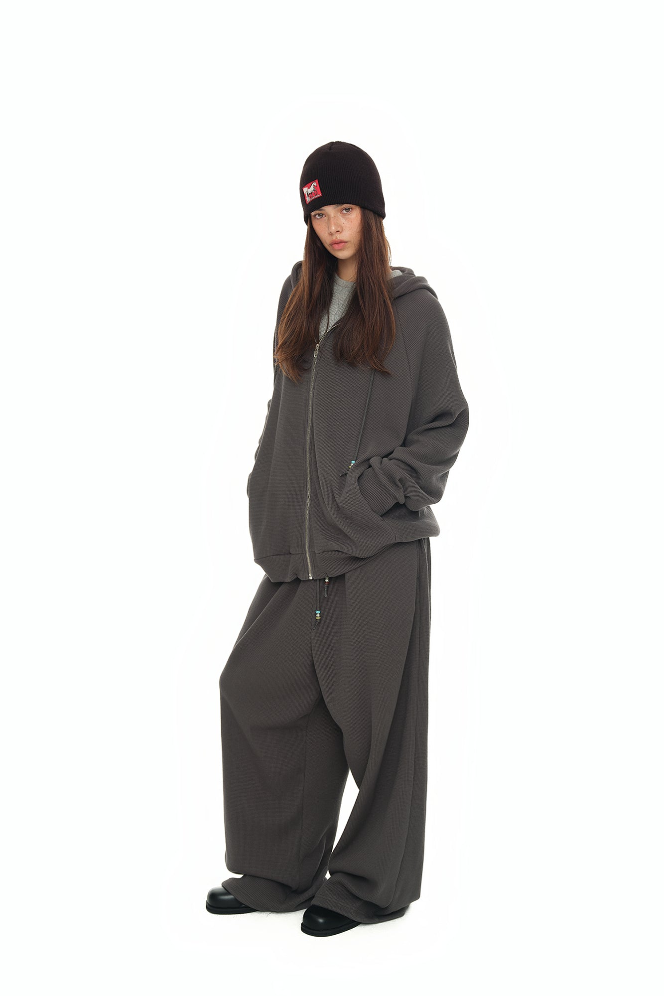 WESTERN BEAD WAFFLE ZIP-UP HOODIE (CHARCOAL)